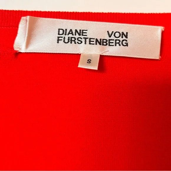 Diane Von Furstenberg Red/Coral Knit Wrap Dress - Picture 9 of 9